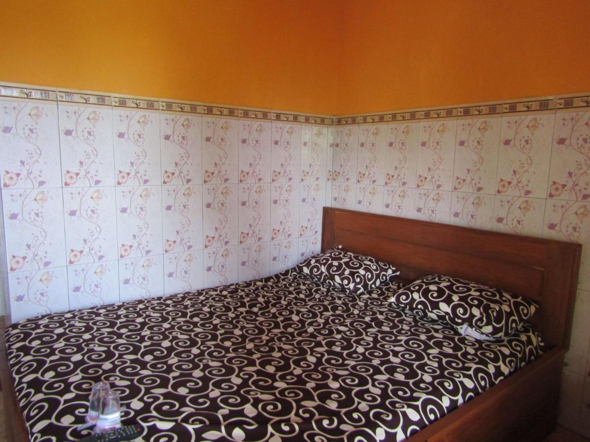 Losmen Kinasih Puncak & Gazebo Pandang Bantul Ngoại thất bức ảnh